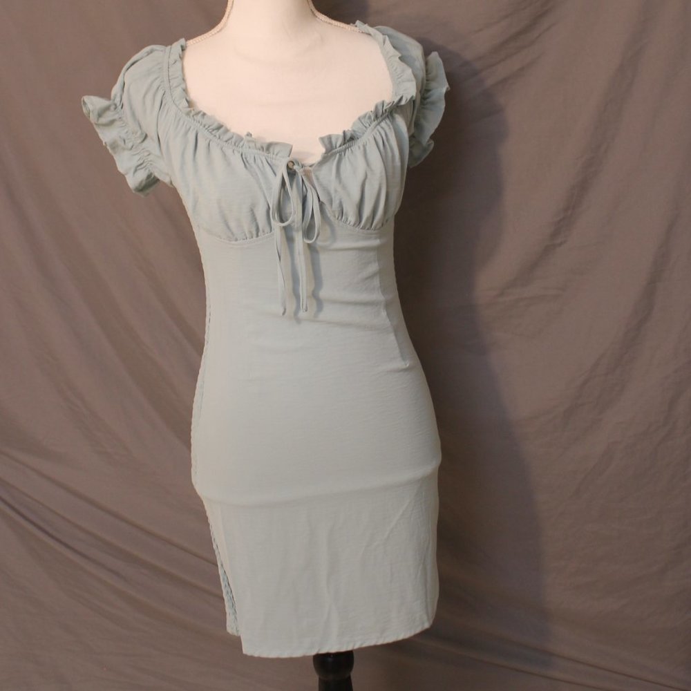 LOVE TREE LIGHT BLUE ABOVE KNEE DRESS MEDIUM BALLOON SLEEVE FITTED FRILL STRETCH - Picture 8 of 8